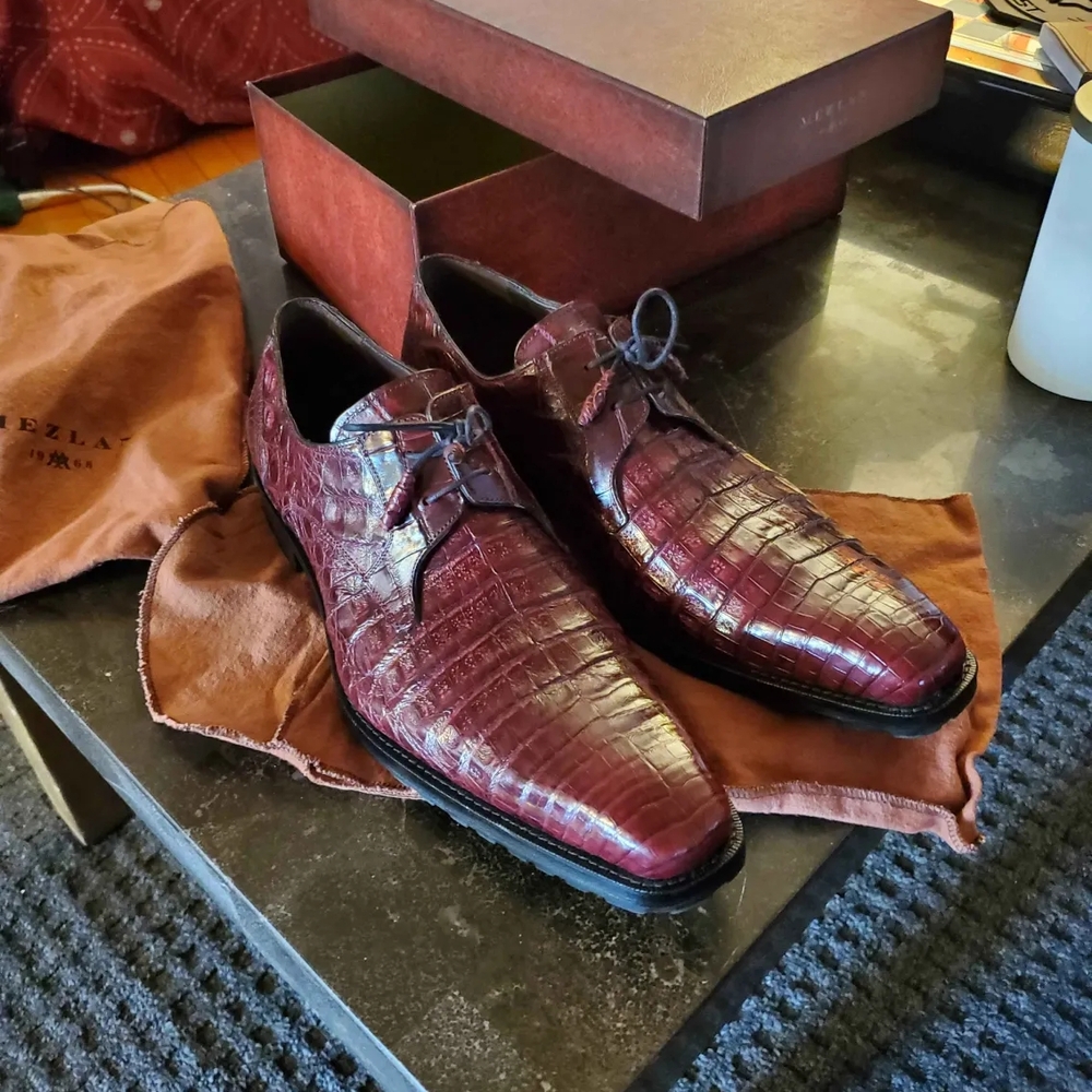 Mezlan Burgundy Crocodile Oxfords